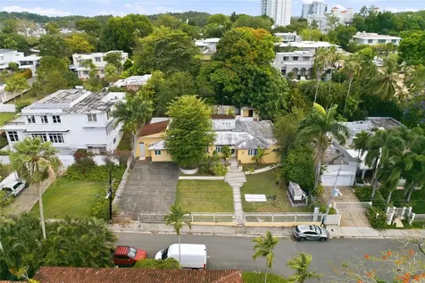 2 Calle J Guaynabo PR 00966