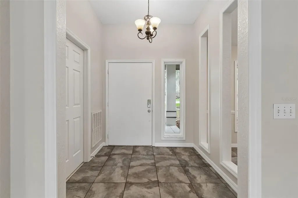 95 Woodside Drive Lakeland FL 33813