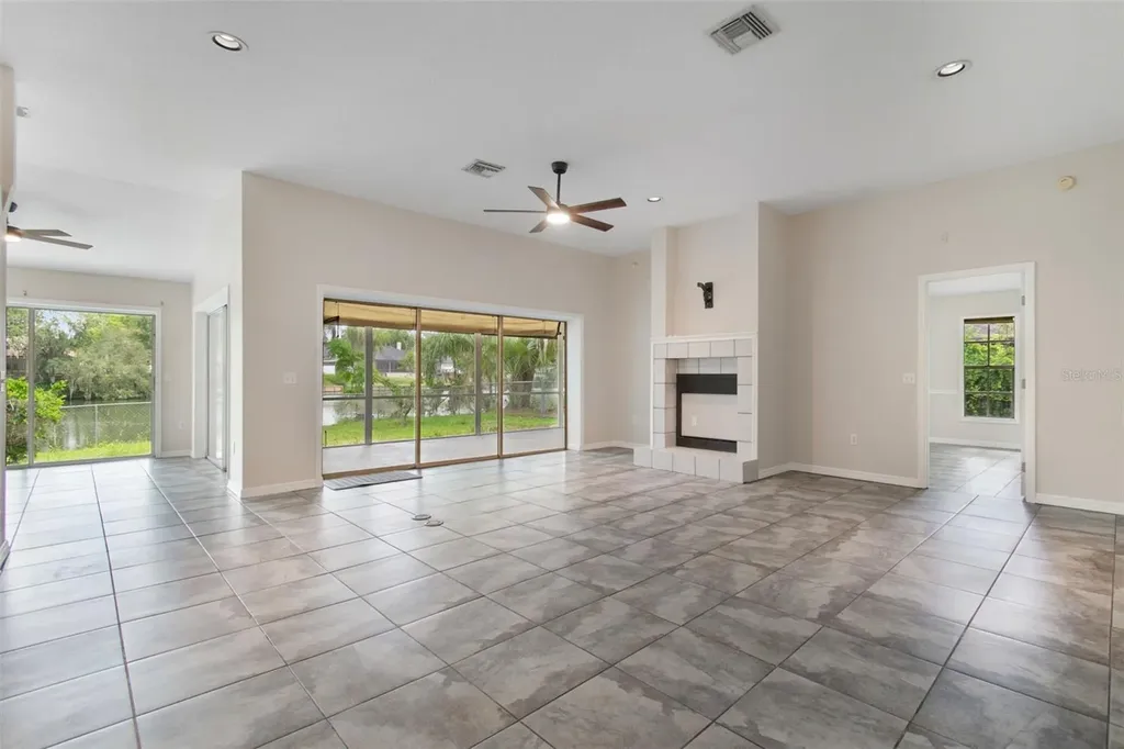 95 Woodside Drive Lakeland FL 33813