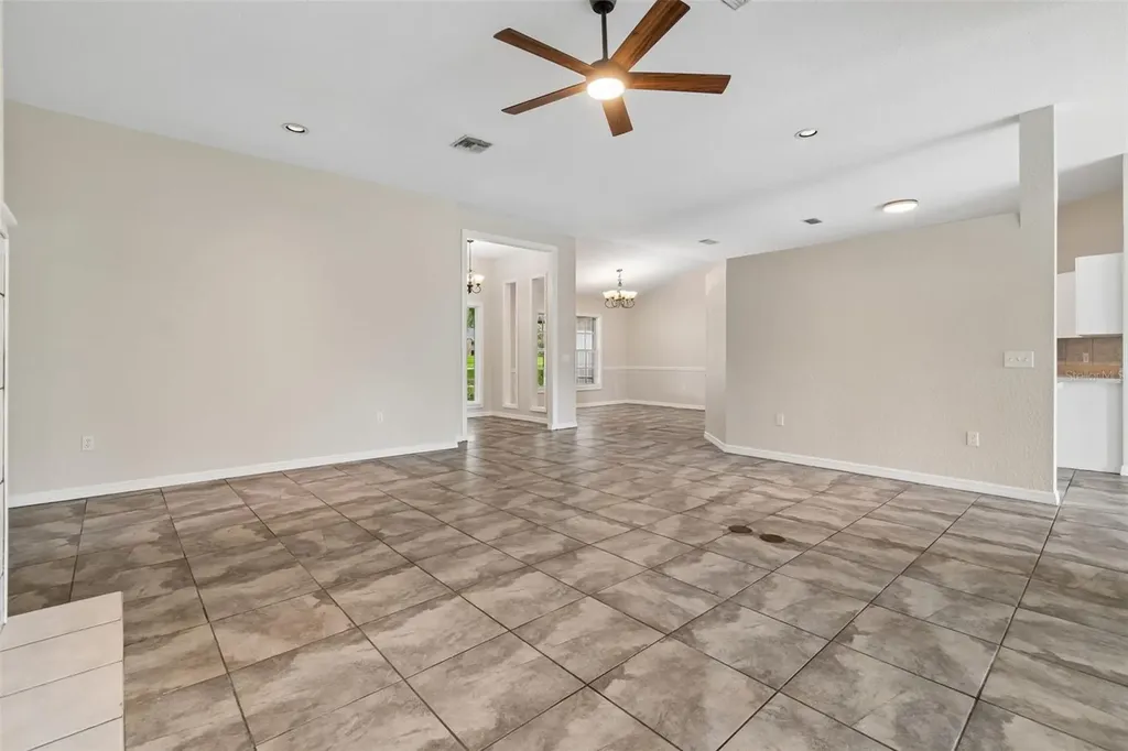 95 Woodside Drive Lakeland FL 33813