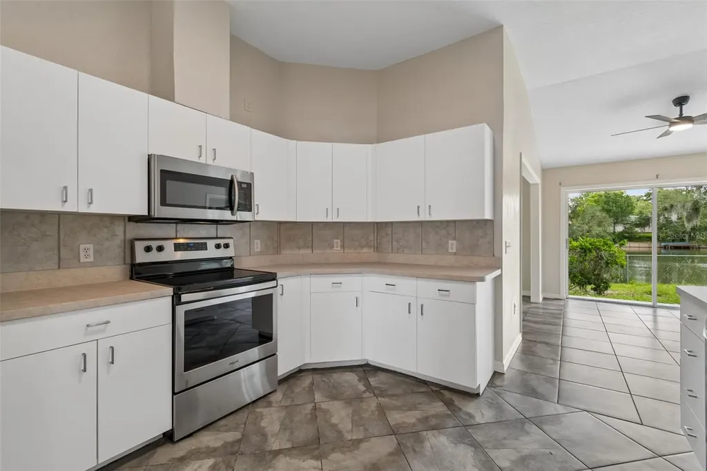 95 Woodside Drive Lakeland FL 33813
