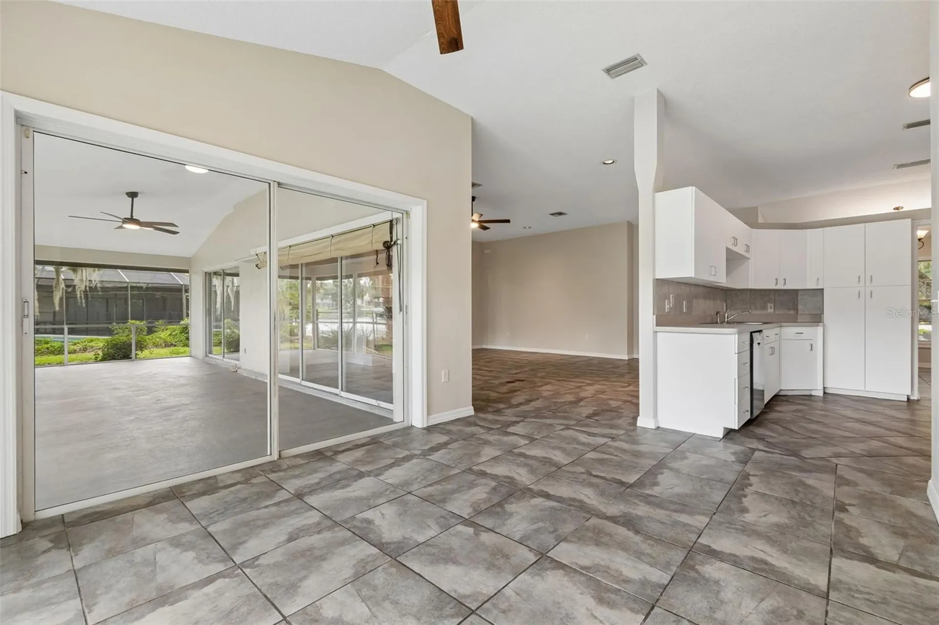 95 Woodside Drive Lakeland FL 33813