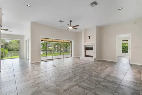 95 Woodside Drive Lakeland FL 33813