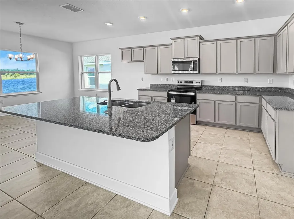 7575 Bent Tree Loop Harmony FL 34773
