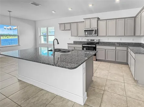 7575 Bent Tree Loop Harmony FL 34773