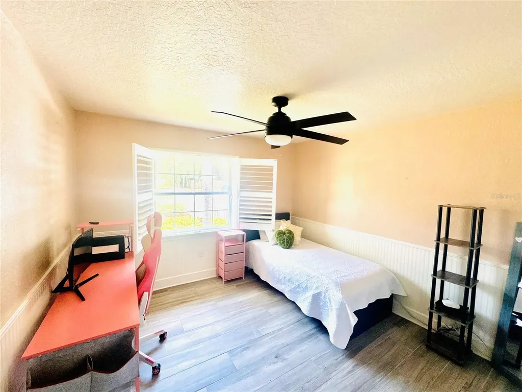 4627 Canary Street Orlando FL 32812
