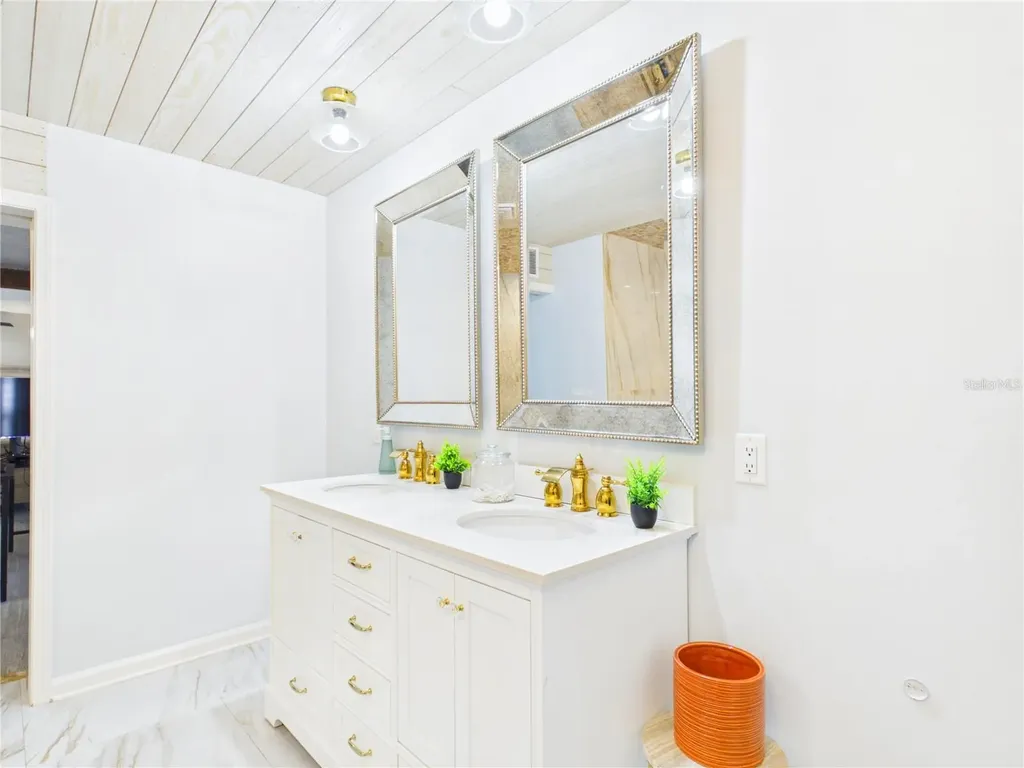4627 Canary Street Orlando FL 32812