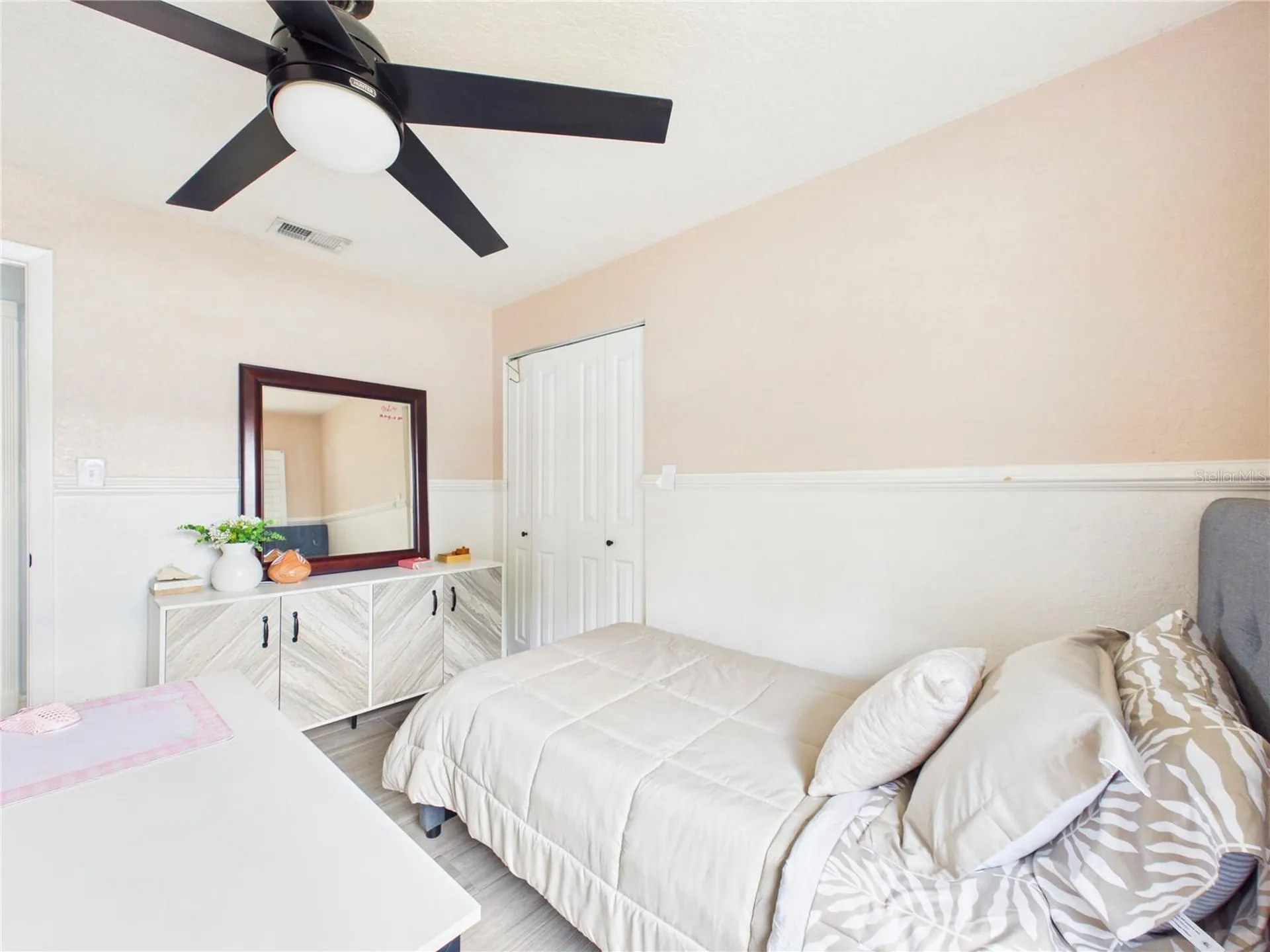 4627 Canary Street Orlando FL 32812