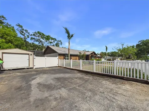 4627 Canary Street Orlando FL 32812