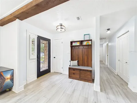 4627 Canary Street Orlando FL 32812