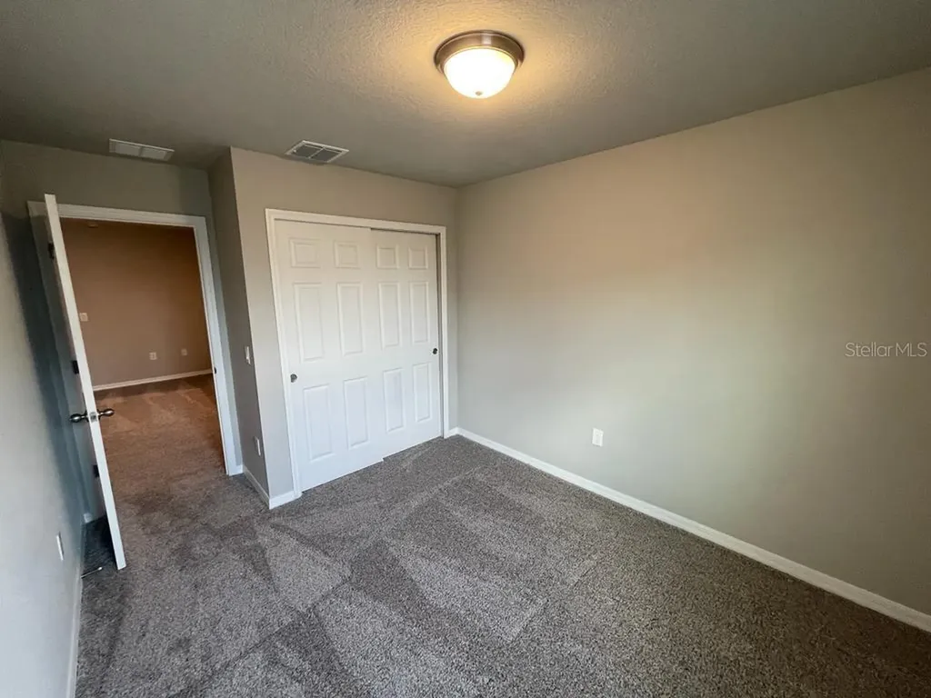 513 Legacy Loop Davenport FL 33896