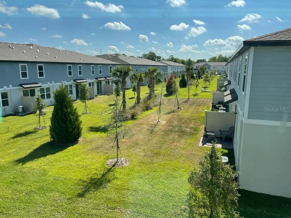 513 Legacy Loop Davenport FL 33896