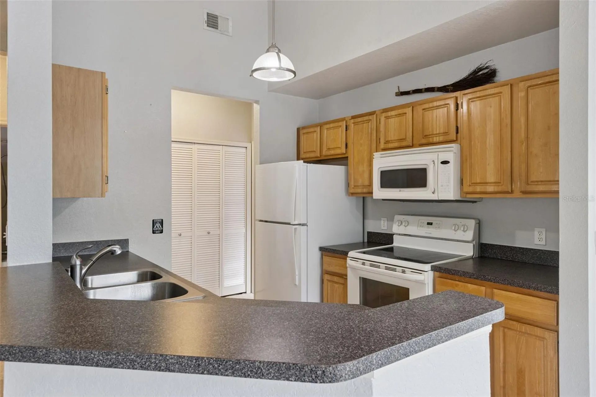 5959 Westgate Drive Orlando FL 32835