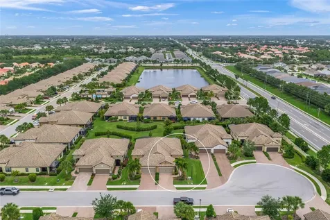 6479 Positano Court Sarasota FL 34243