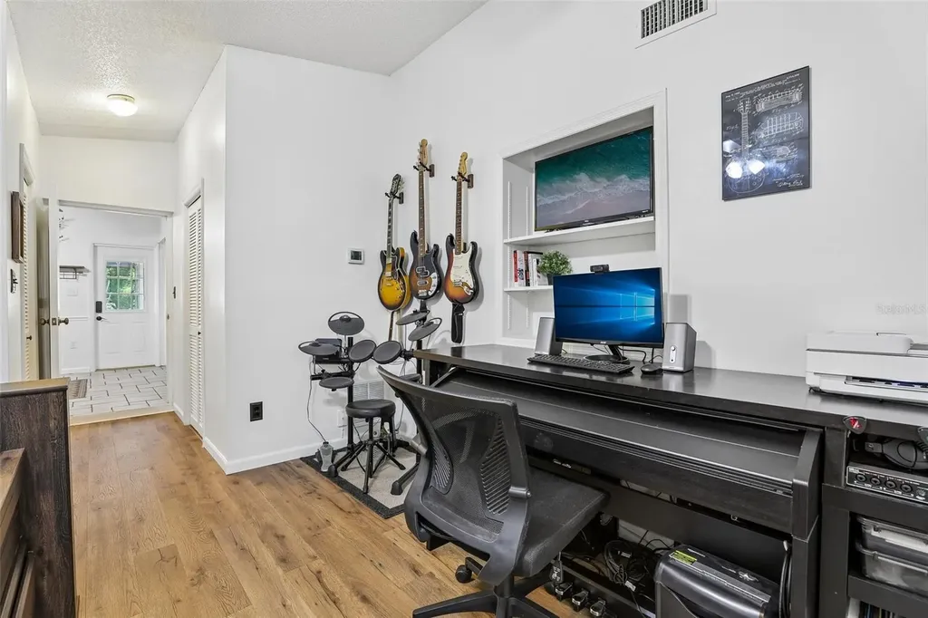 3707 March Avenue Orlando FL 32806