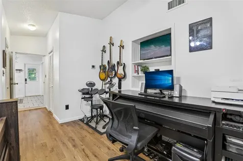 3707 March Avenue Orlando FL 32806