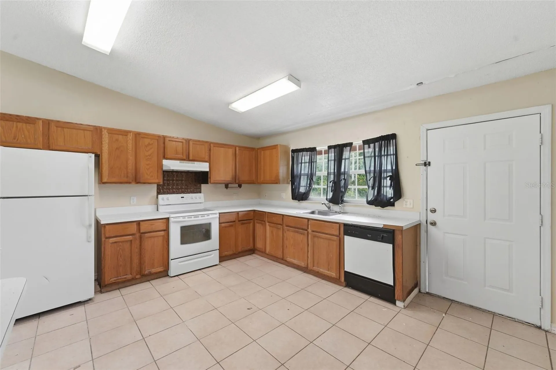 816 Adour Drive Kissimmee FL 34759