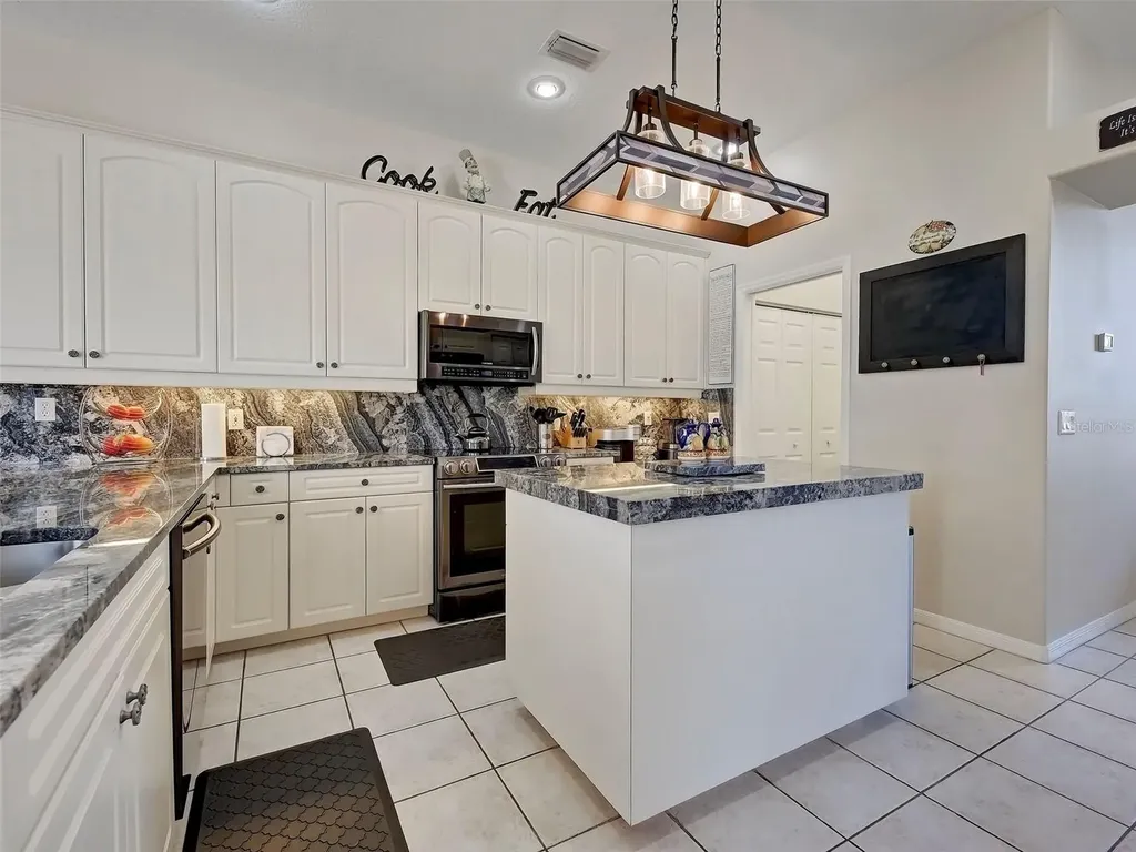 311 Wild Pine Way Venice FL 34292