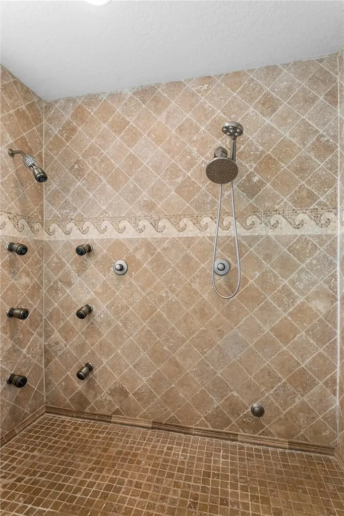1317 Jumana Loop Apollo Beach FL 33572