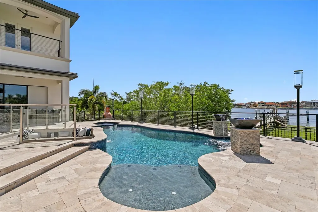 1317 Jumana Loop Apollo Beach FL 33572