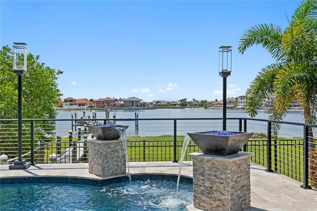 1317 Jumana Loop Apollo Beach FL 33572
