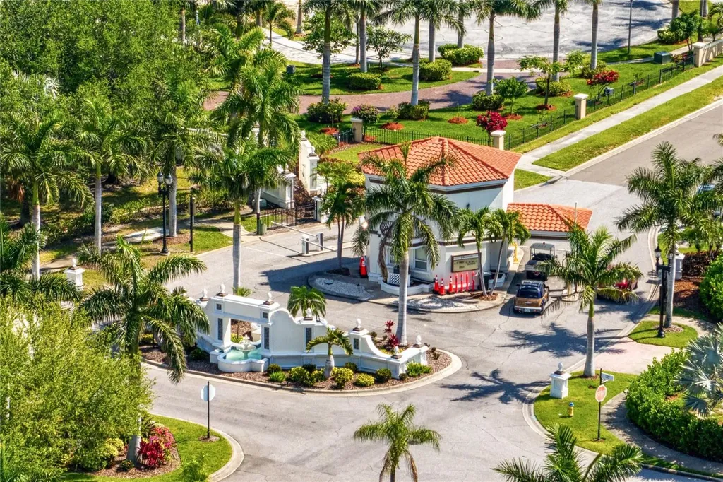 1317 Jumana Loop Apollo Beach FL 33572