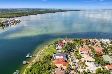 1317 Jumana Loop Apollo Beach FL 33572