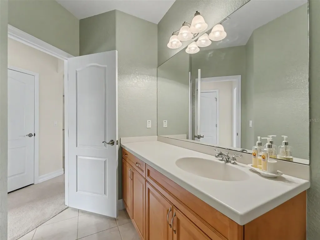 Tarpon Springs FL 34689