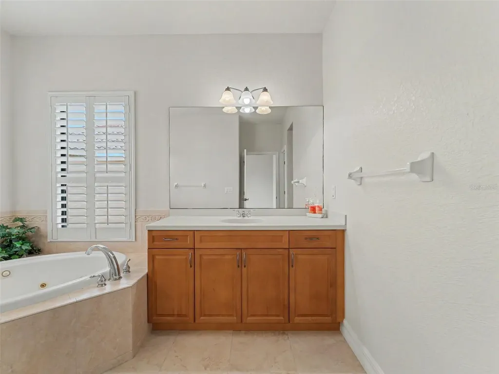 Tarpon Springs FL 34689