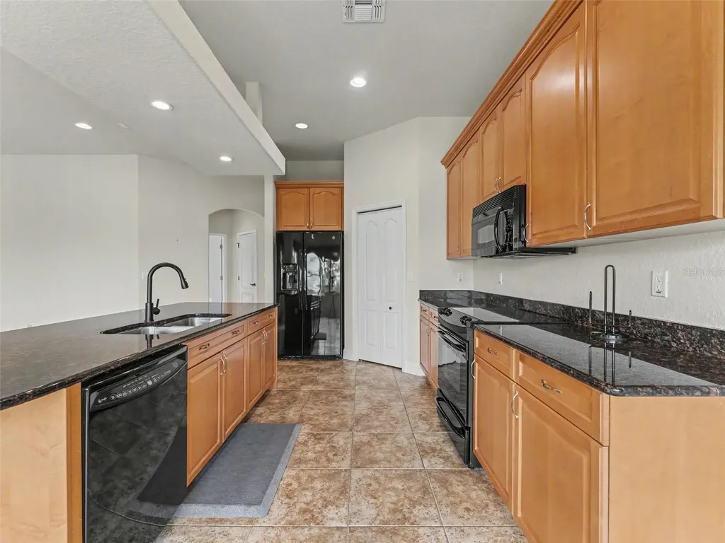 Tarpon Springs FL 34689