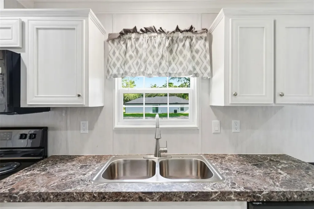 11086 SW 107th Street Dunnellon FL 34432
