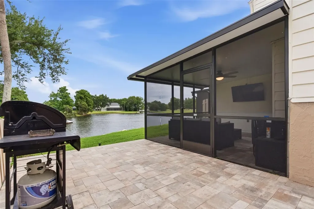 13988 Lake Point Drive Clearwater FL 33762