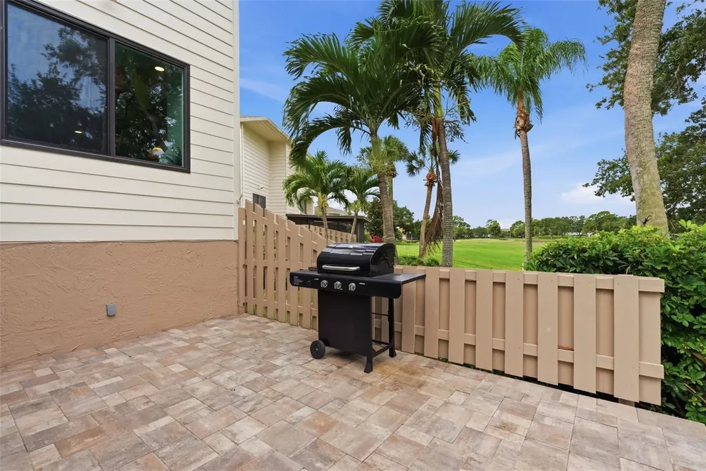 13988 Lake Point Drive Clearwater FL 33762