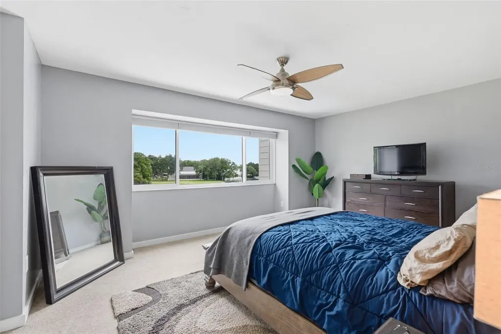13988 Lake Point Drive Clearwater FL 33762