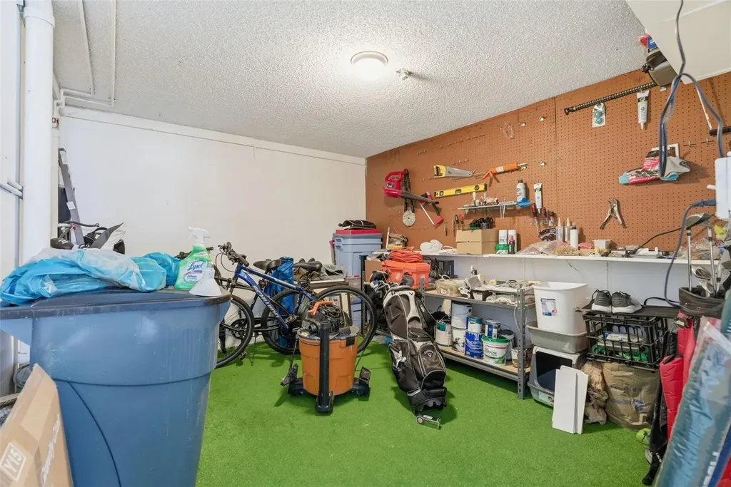 13988 Lake Point Drive Clearwater FL 33762
