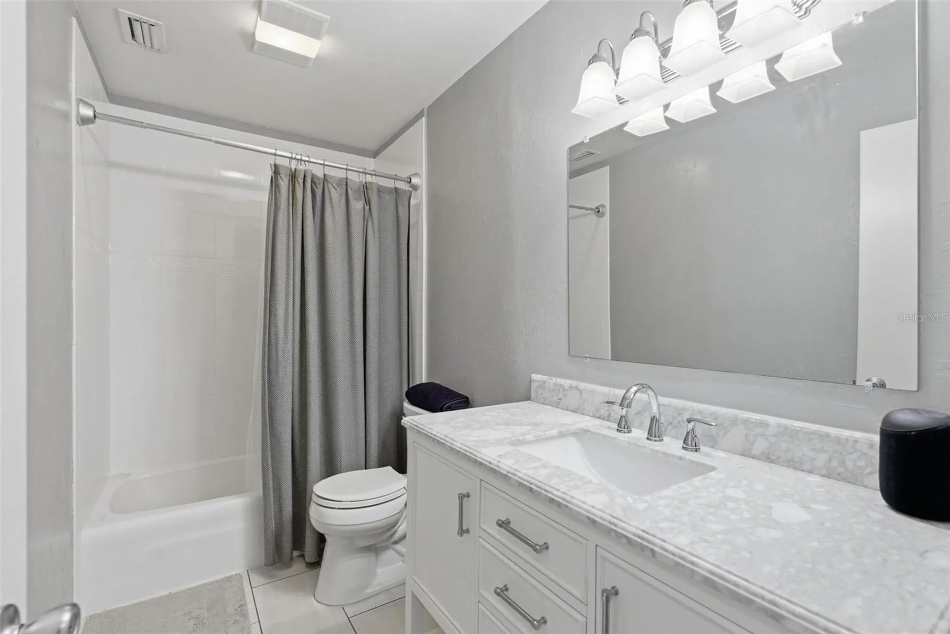 13988 Lake Point Drive Clearwater FL 33762