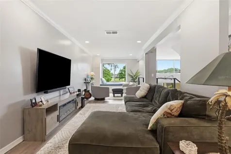 13988 Lake Point Drive Clearwater FL 33762