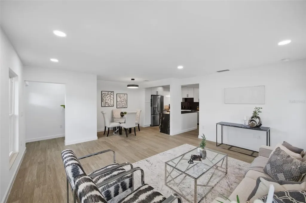 5207 W Cleveland Street Tampa FL 33609