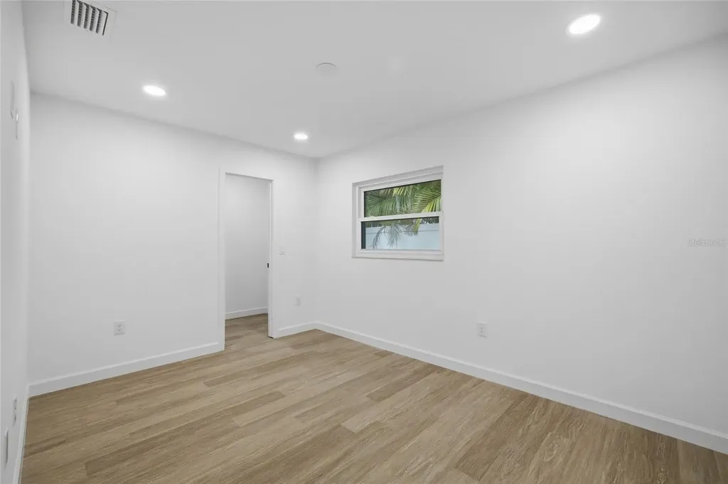 5207 W Cleveland Street Tampa FL 33609