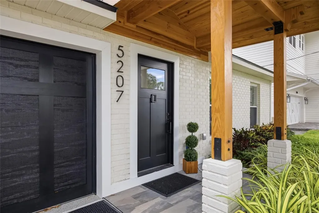 5207 W Cleveland Street Tampa FL 33609