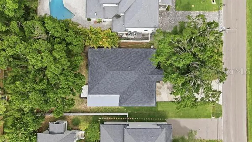 5207 W Cleveland Street Tampa FL 33609