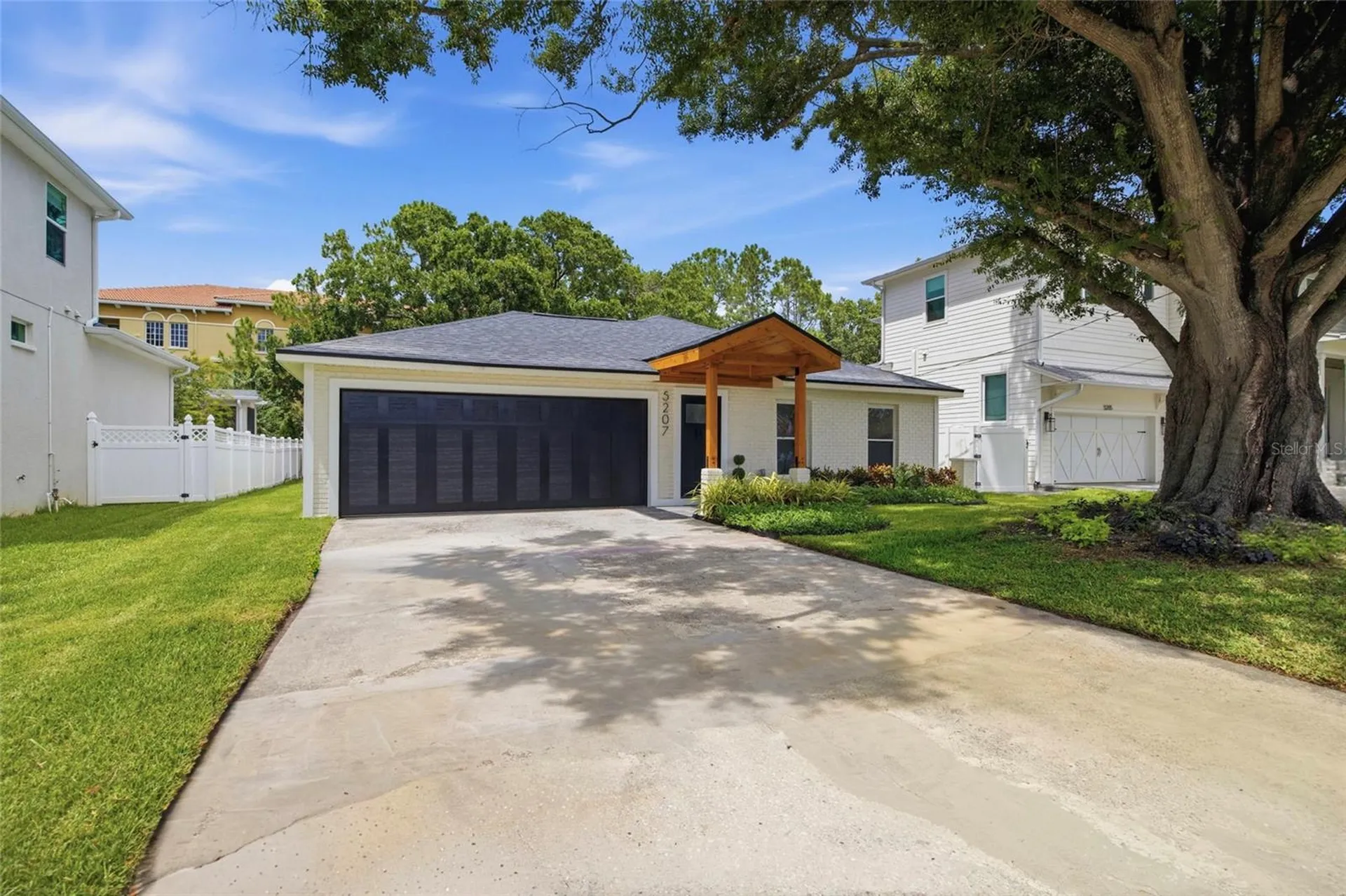 5207 W Cleveland Street Tampa FL 33609