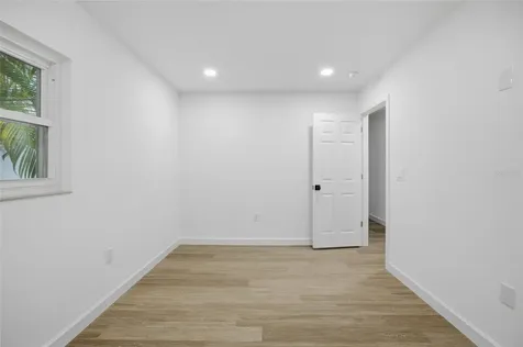 5207 W Cleveland Street Tampa FL 33609