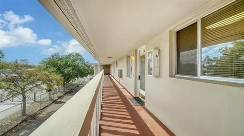 3751 S School Avenue Sarasota FL 34239