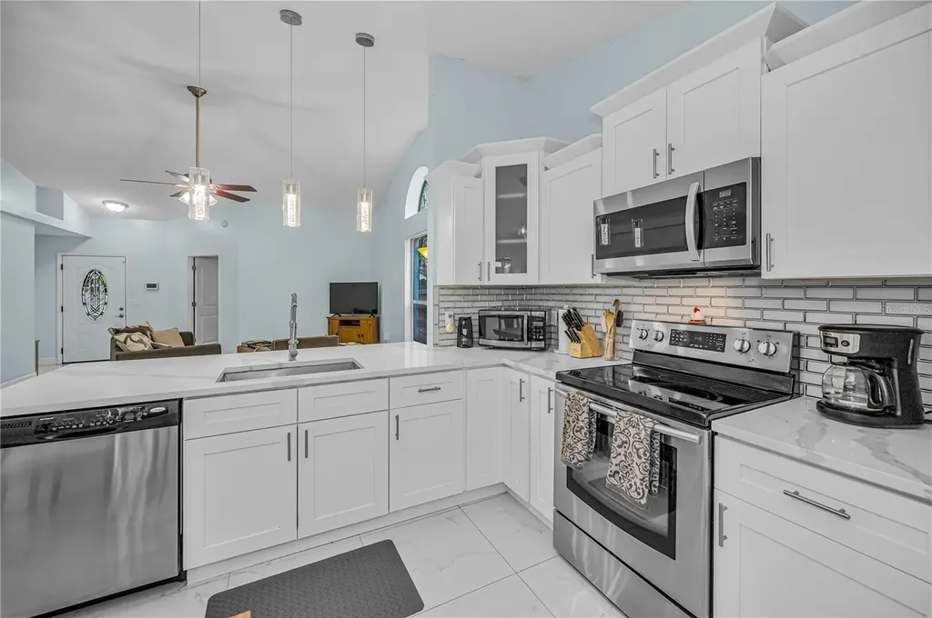 4113 Quail Briar Drive Valrico FL 33596