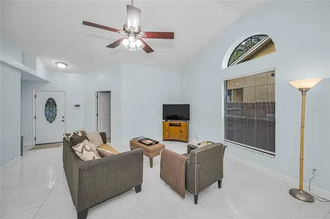 4113 Quail Briar Drive Valrico FL 33596