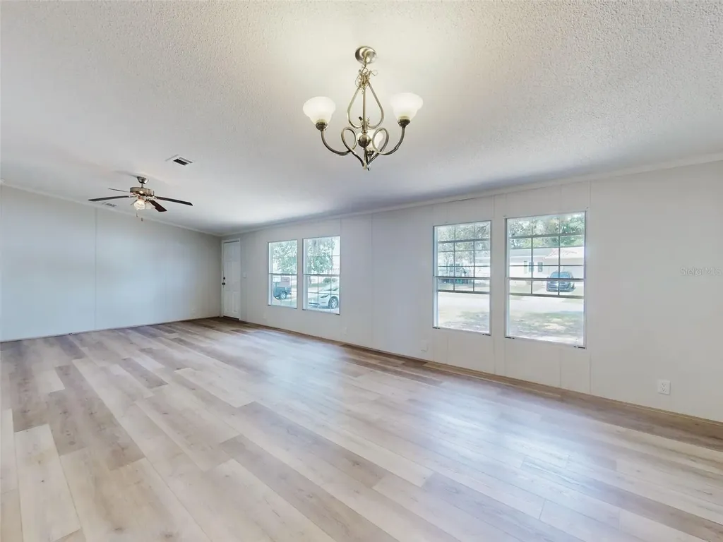 8685 SW 67th Court Ocala FL 34476