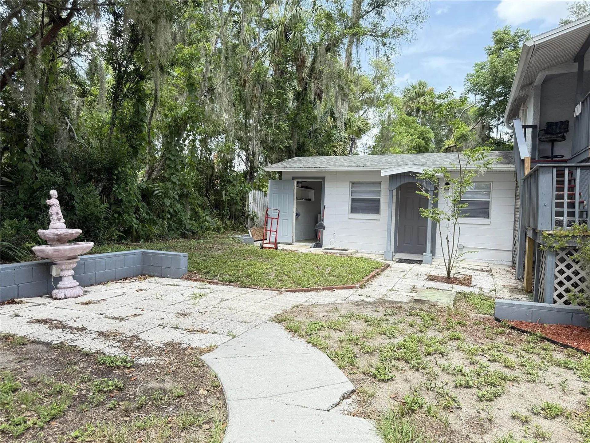 123 S Arlington Avenue Deland FL 32724