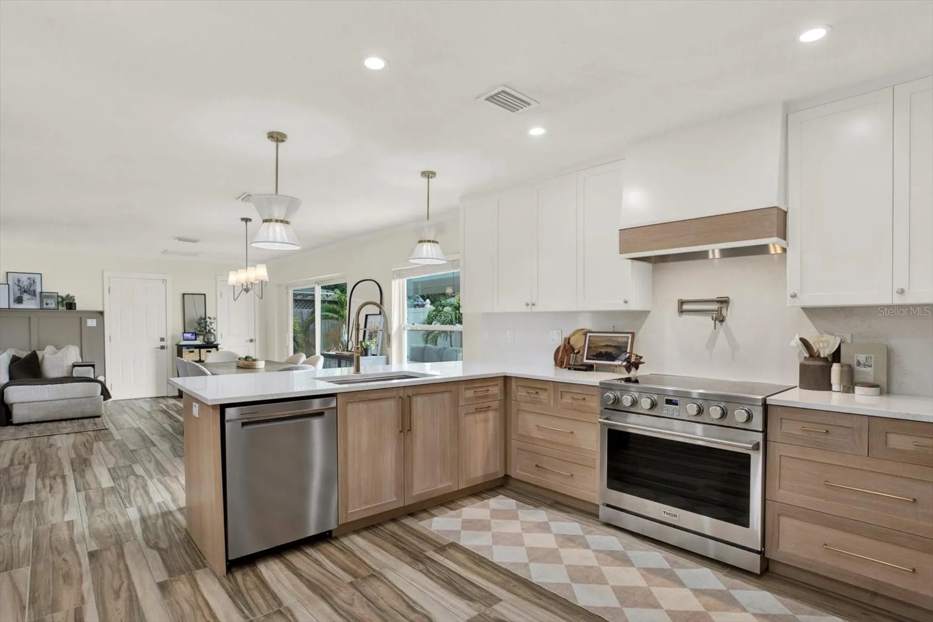 1308 Marion Drive S St Petersburg FL 33707