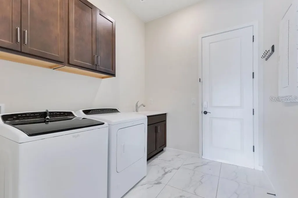13461 Panama Beach Court Orlando FL 32827
